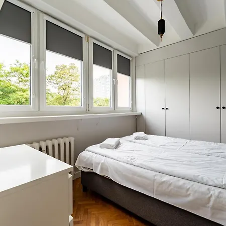 Seaside Homely By Bookinghost Apartment